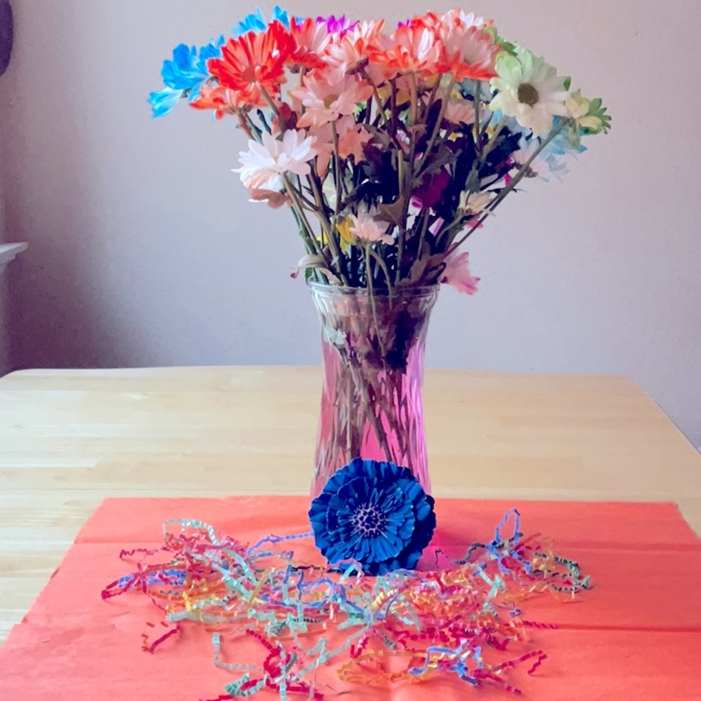 💙 TIEKS BLUE FLOWER 💙 NWOT 💙